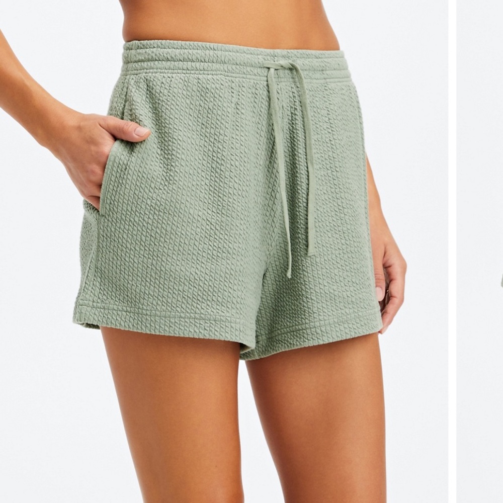 Fabletics green athletic comfort shorts size small